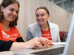 Read more about the article Lead Nurturing with CRM: How to Automate Customer Journeys